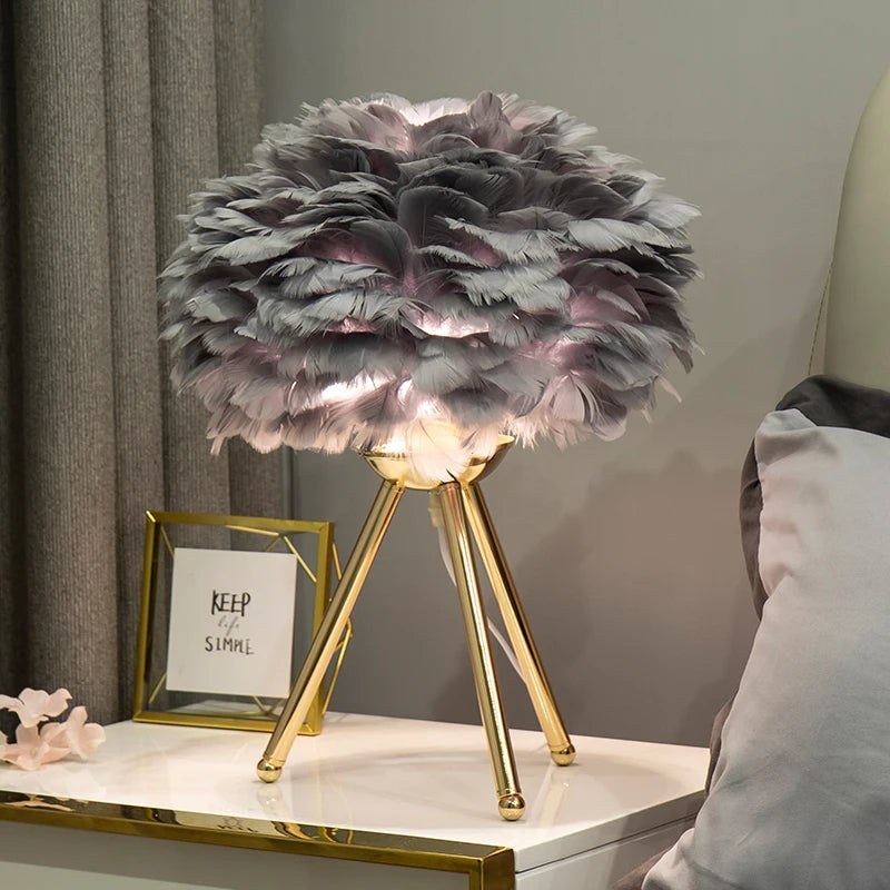 Feathra – Sphärische Feder-Tischleuchte mit LED für Elegante Raumbeleuchtung