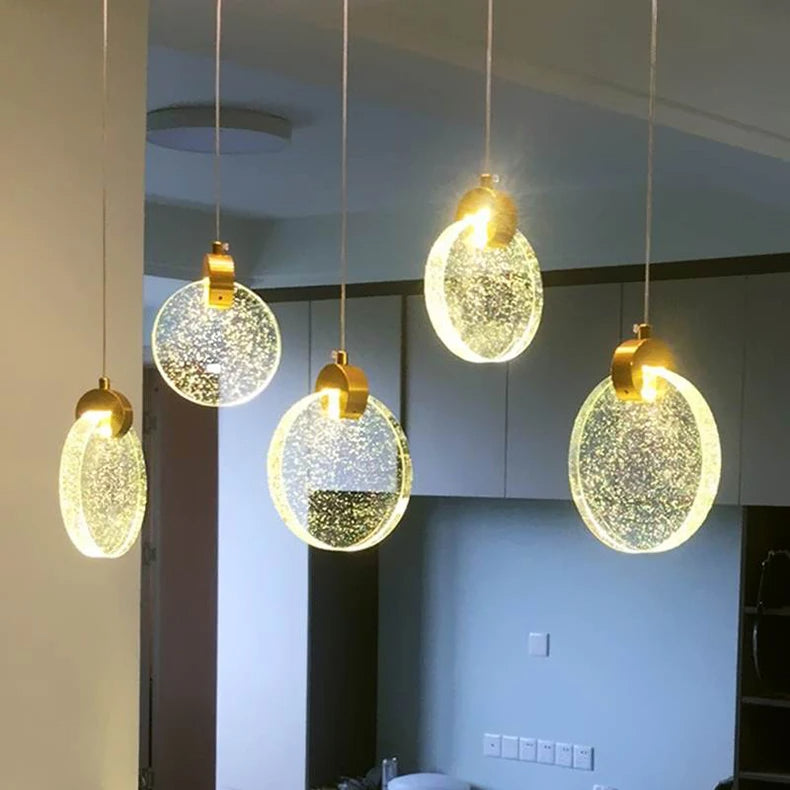 GoldenCircles – Hängelampe mit Goldringen & LED-Beleuchtung im Design-Look