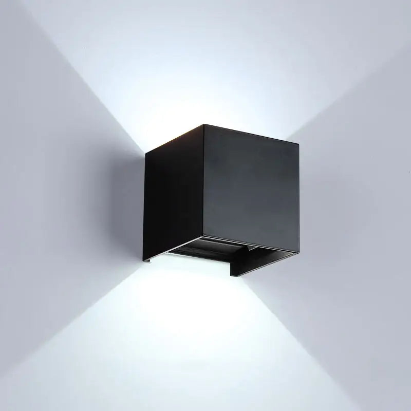 KubiskStil™ – Moderne wasserdichte LED-Wandleuchte für Außen & Innen