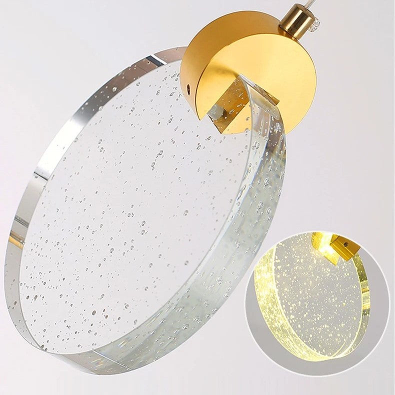 GoldenCircles – Hängelampe mit Goldringen & LED-Beleuchtung im Design-Look