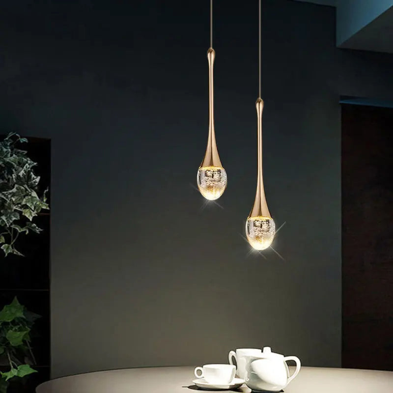GoldenBubble™ – LED-Hängeleuchte in Gold mit Kristalltropfen & Modernem Design