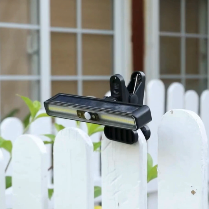 SnapLite – Solar-LED-Leuchte zum Anstecken für Zaun, Balkon & Garten