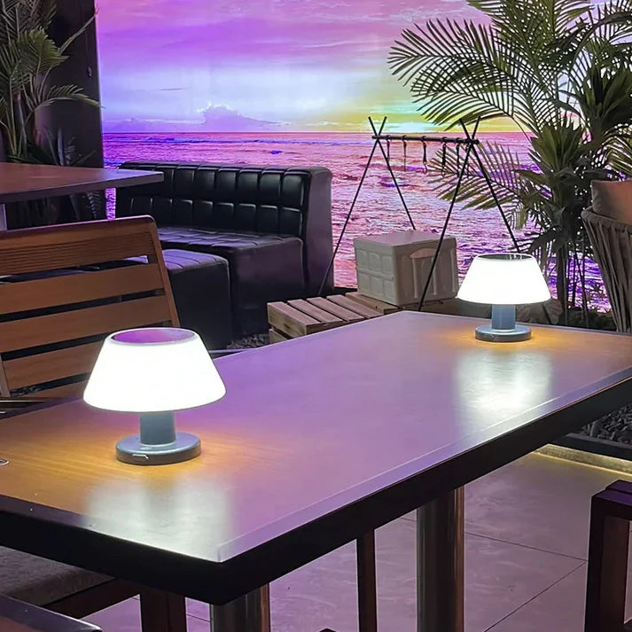 Aurelo – Minimalistische Solar-LED-Tischleuchte für Garten & Balkon