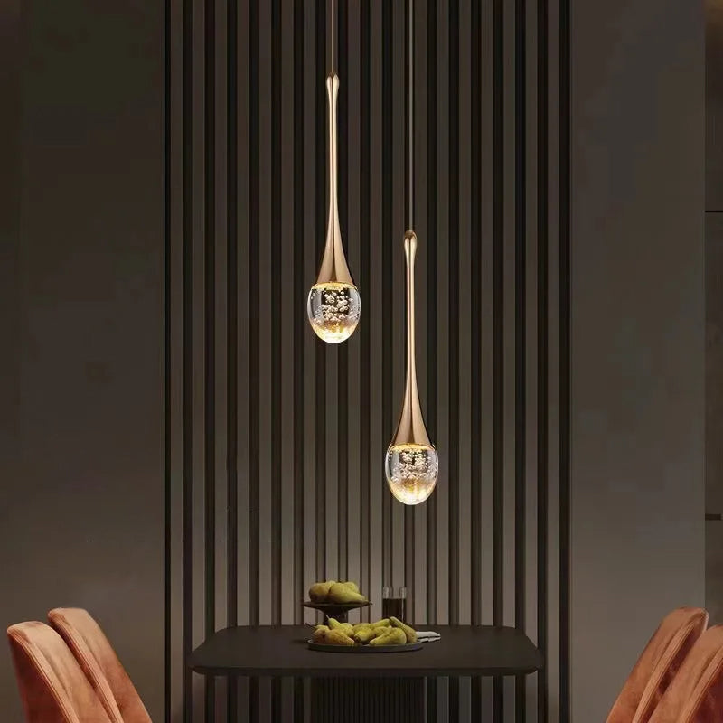 GoldenBubble™ – LED-Hängeleuchte in Gold mit Kristalltropfen & Modernem Design