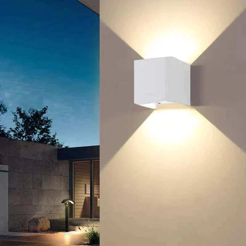 KubiskStil™ – Moderne wasserdichte LED-Wandleuchte für Außen & Innen