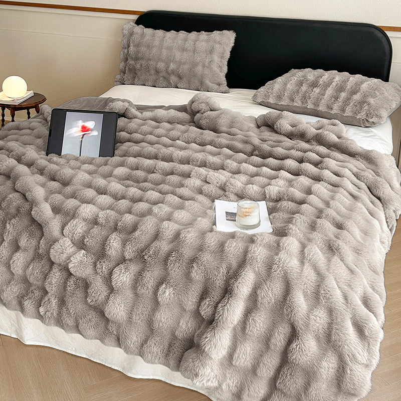 Velmorn - Plüschgestreifte Kuscheldecke für Couch und Bett