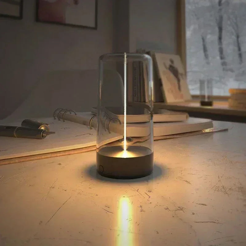 Lynx - Moderne LED-Schreibtischlampe
