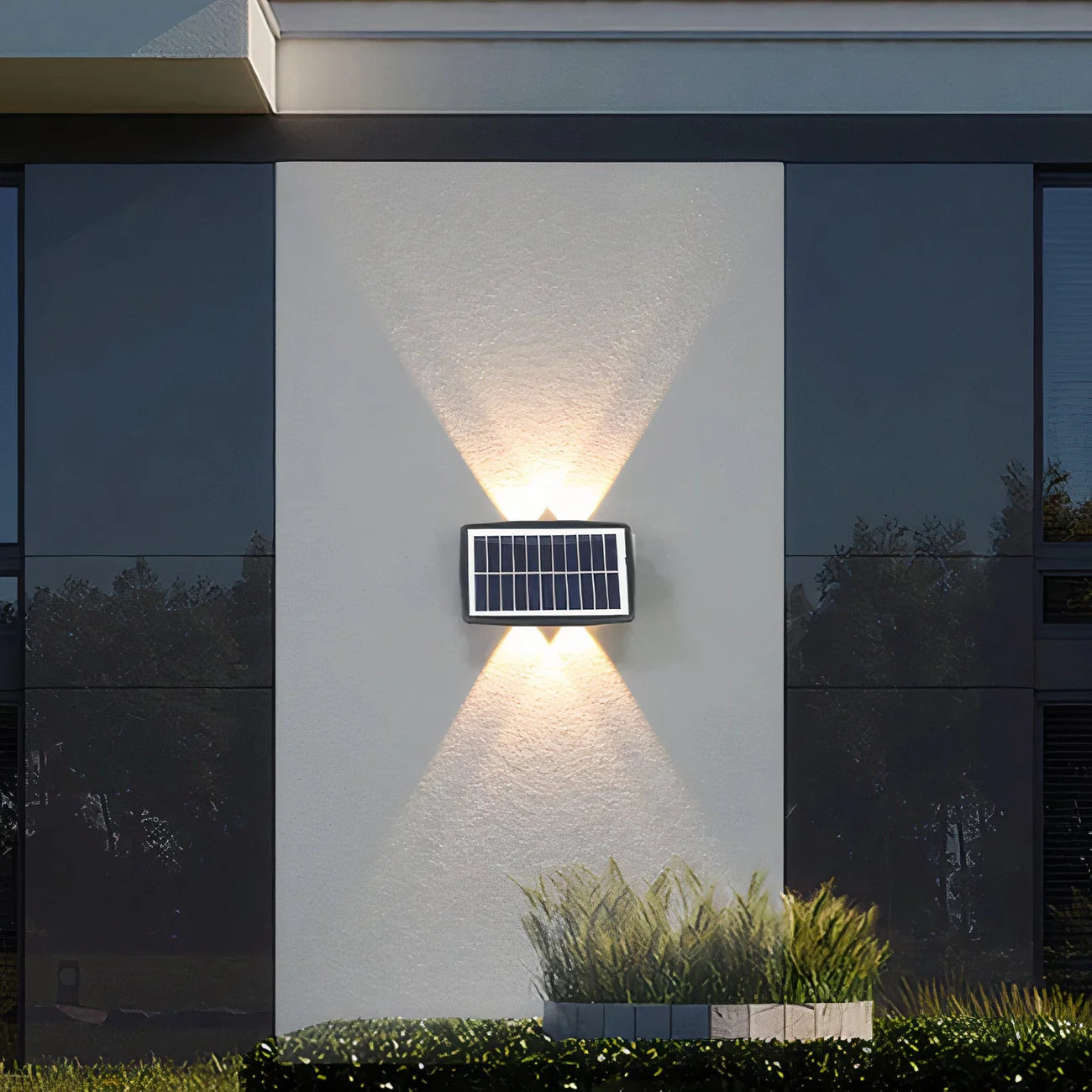 Suntrace - Solarstrahler Wand-LED-Leuchte