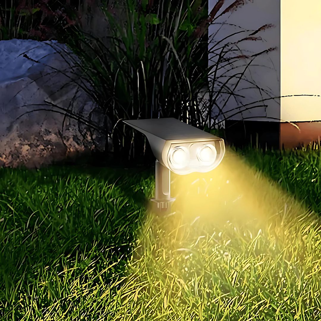 HelioRay – 2-in-1 Solar-LED-Projektor & Gartenstrahler für Außenbereiche