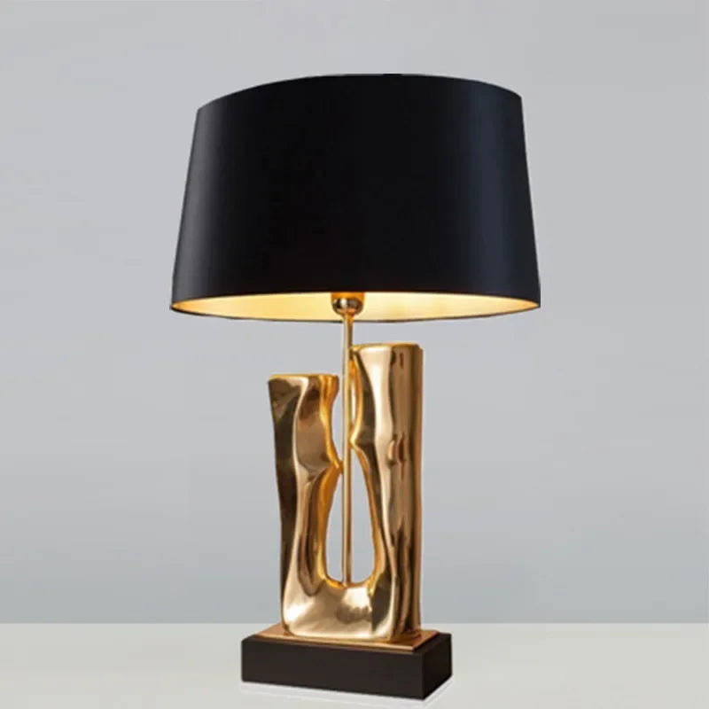 GoldenRock Tischlampe