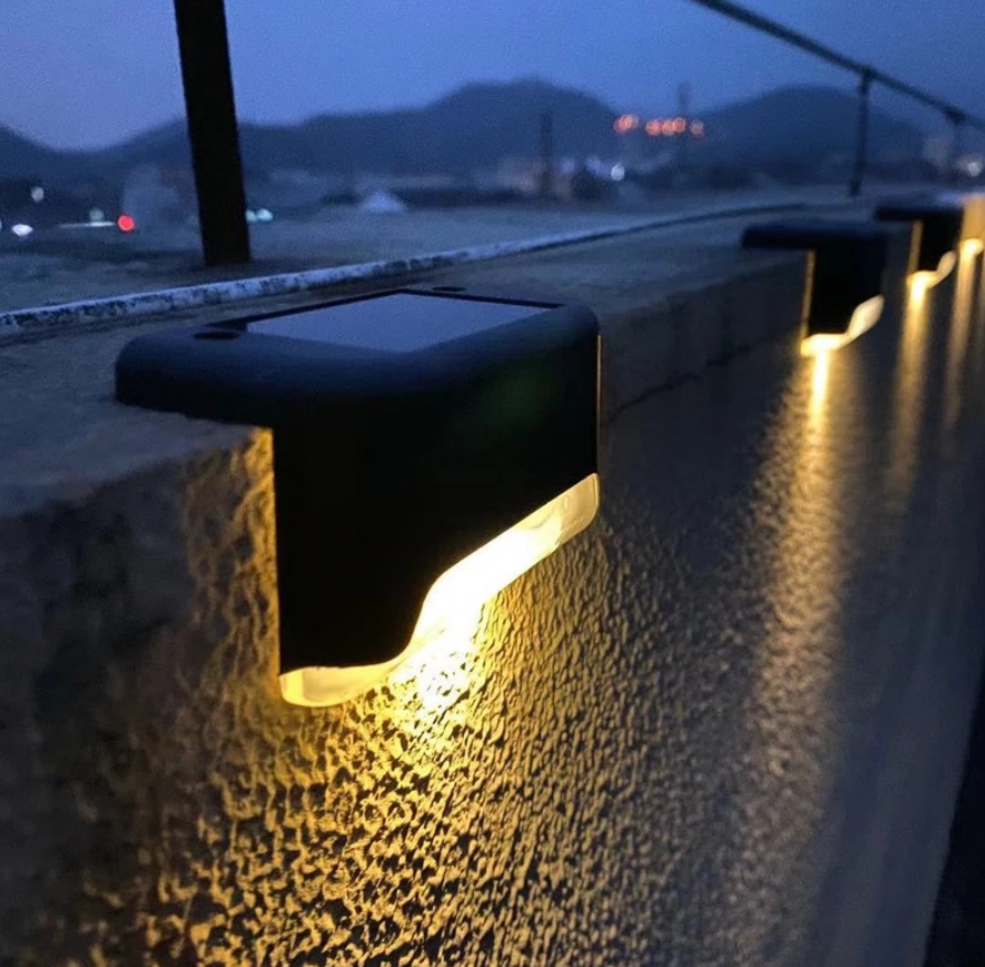 SolarBright™- LED-Solarleuchten für Zaun und Terrasse